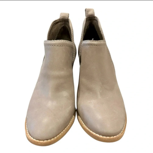 Jeffrey Campbell Rosalee Booties in Ivory Leather Size 6 - Picture 2 of 7